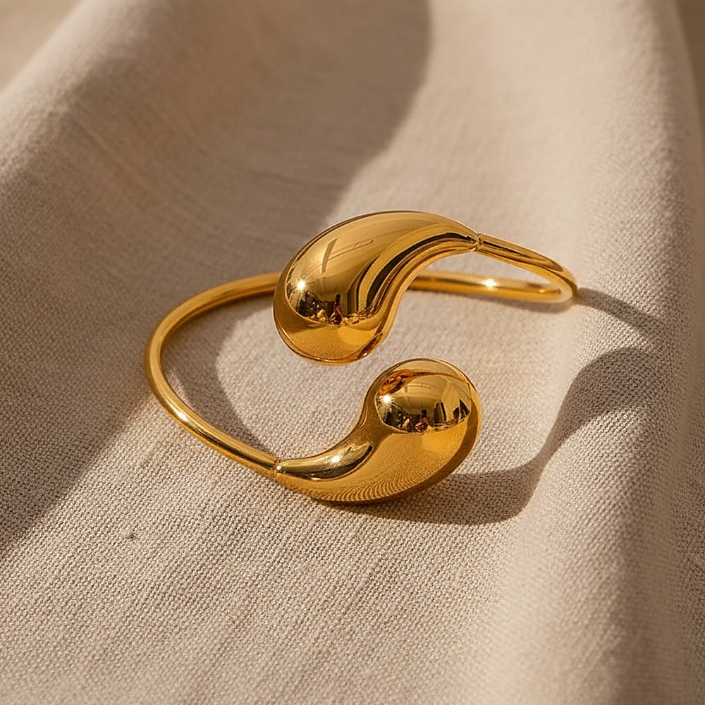 Linnea Gold Cuff