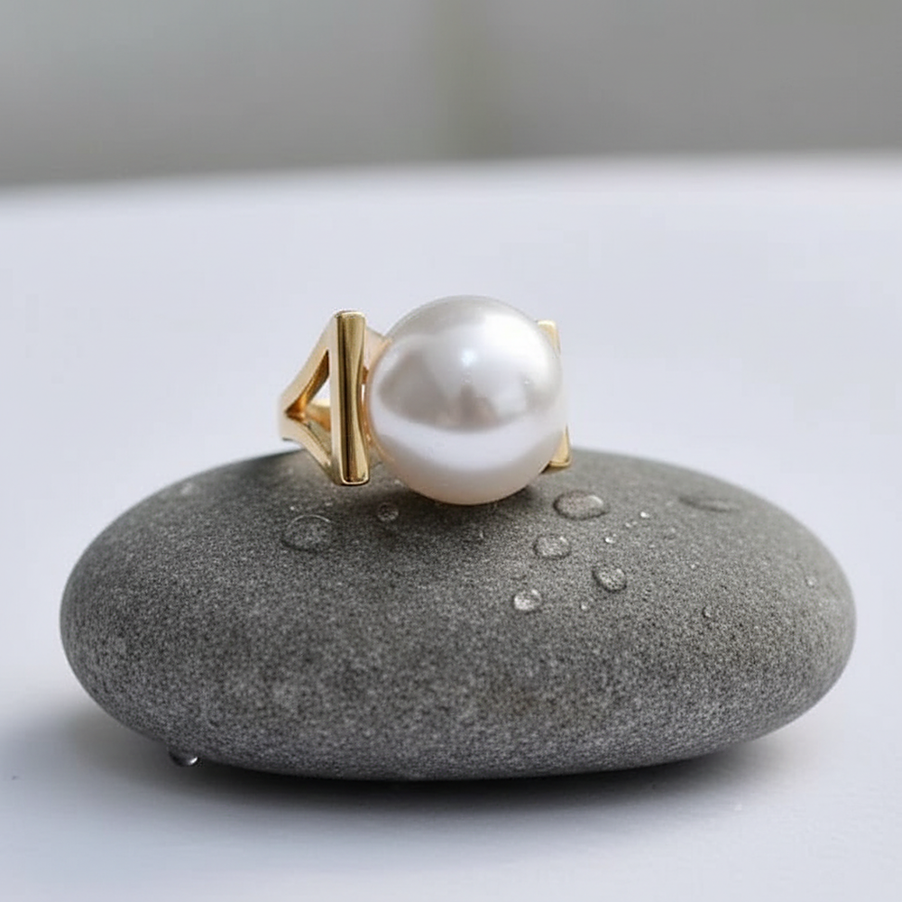 Amara Pearl Ring