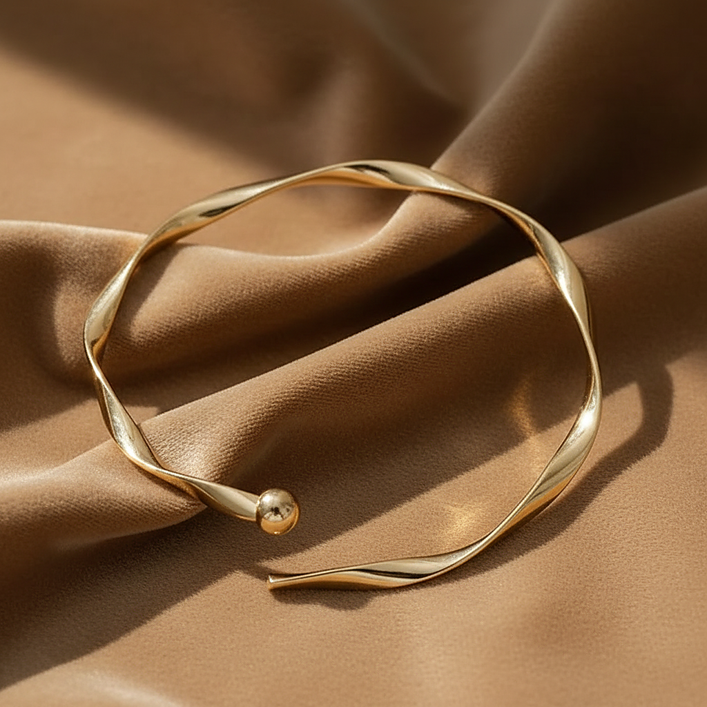 Liviana Gold Bracelet